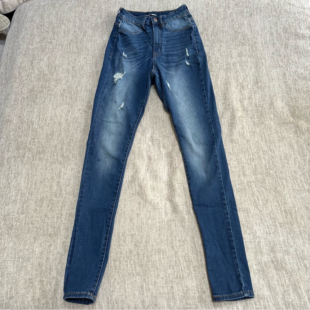 Fashion Nova High Waisted Skinny Jeans Size 3 Distressed Detail Blue Wash